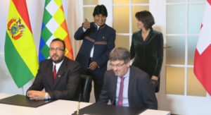 Berna Suiza firma memorandum entre Bolivia y Suiza foto Sergio Ferrari