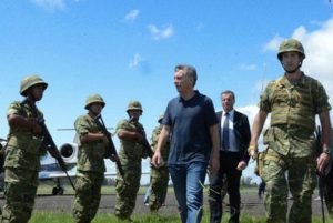 ar macri con milicos